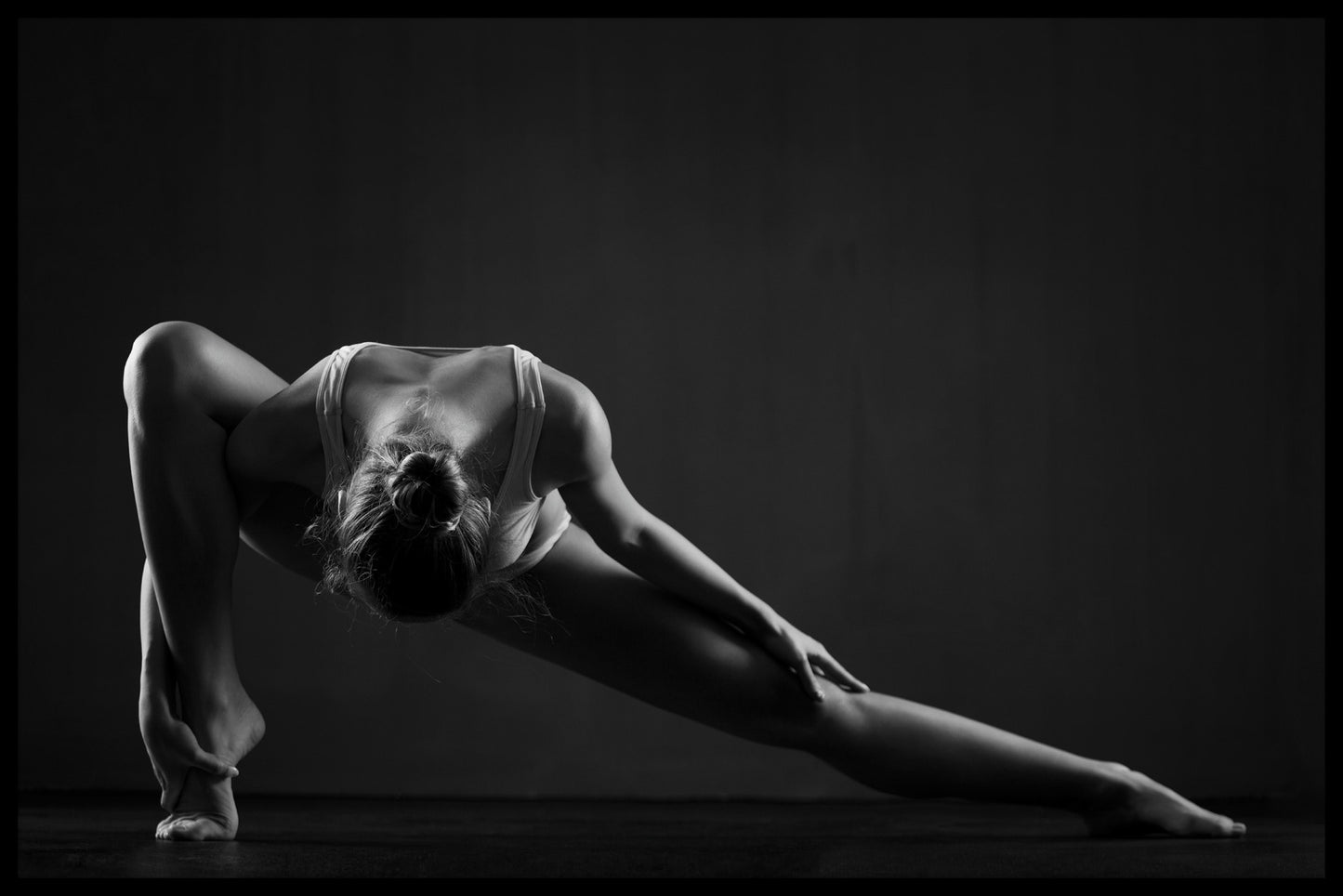  Ballerina Pose zwart-wit poster